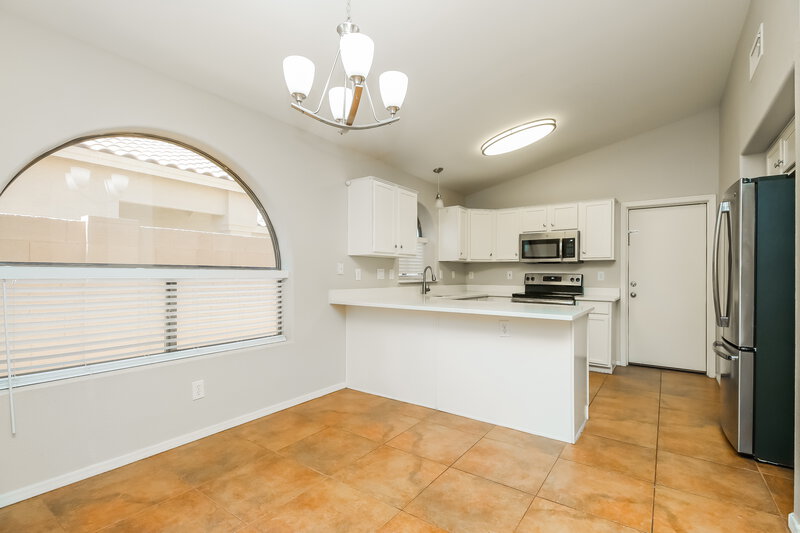 2,275/Mo, 9909 E Onza Ave Mesa, AZ 85212 Dining Room View 2