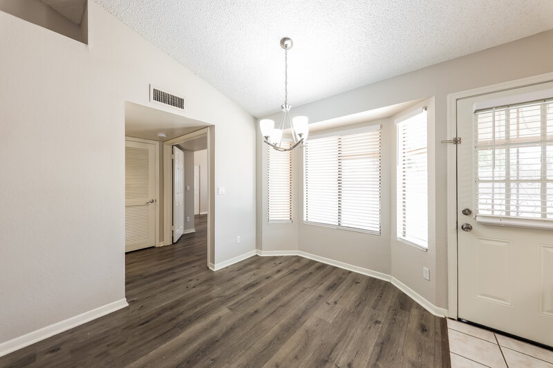 1,885/Mo, 6004 W Kings Ave Glendale, AZ 85306 Dining Room View