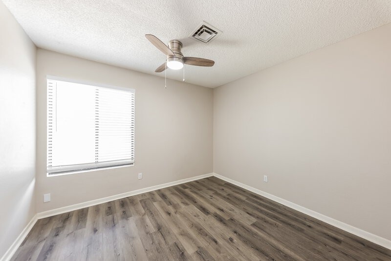 1,885/Mo, 6004 W Kings Ave Glendale, AZ 85306 Bedroom View