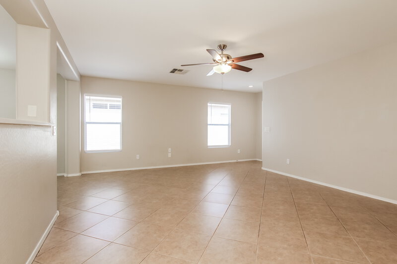 1,915/Mo, 10120 N 116th Ln Youngtown, AZ 85363 Living Room View 3
