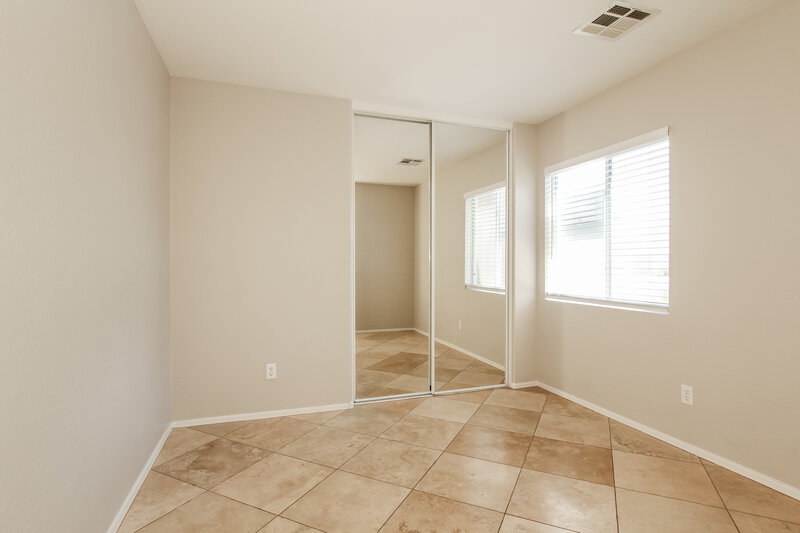 1,915/Mo, 10120 N 116th Ln Youngtown, AZ 85363 Bedroom View 2