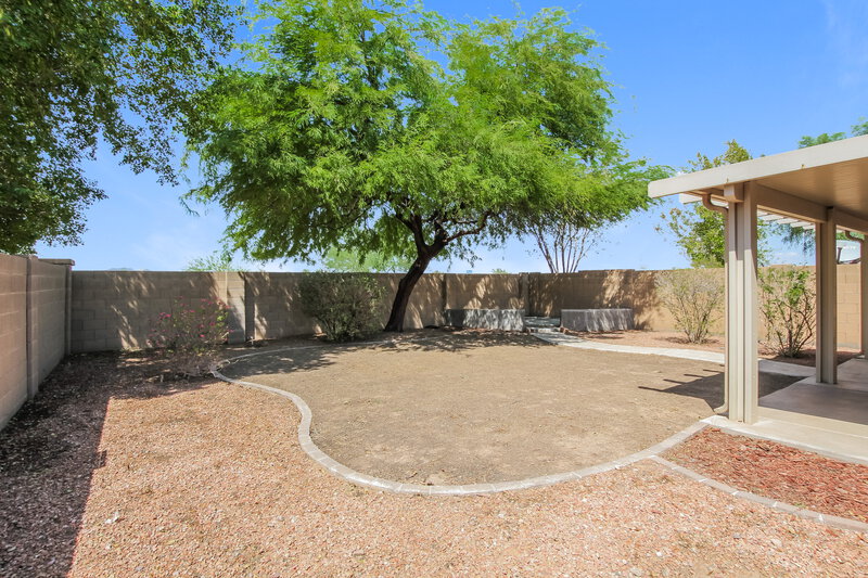 1,915/Mo, 10120 N 116th Ln Youngtown, AZ 85363 Rear View