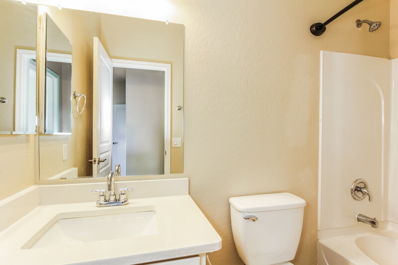 1,840/Mo, 16115 N 168th Ave Surprise, AZ 85388 Bathroom View