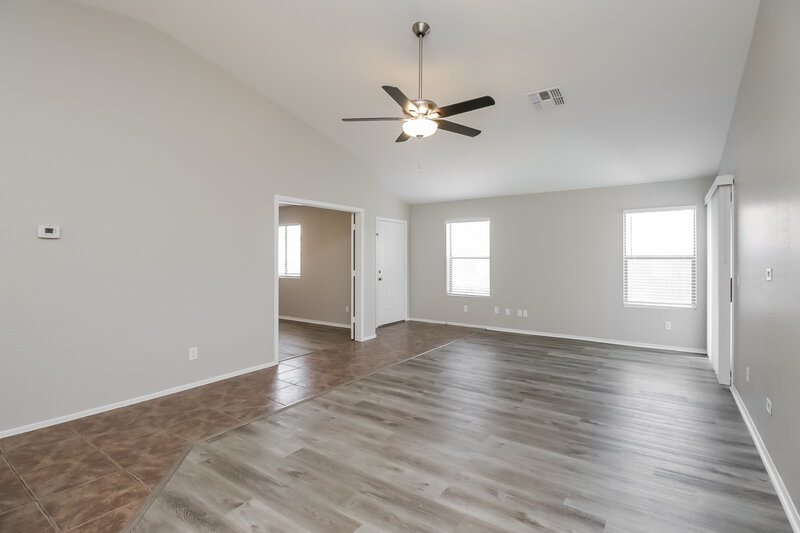 2,115/Mo, 2325 W Silver Creek Ln Queen Creek, AZ 85142 Living Room View
