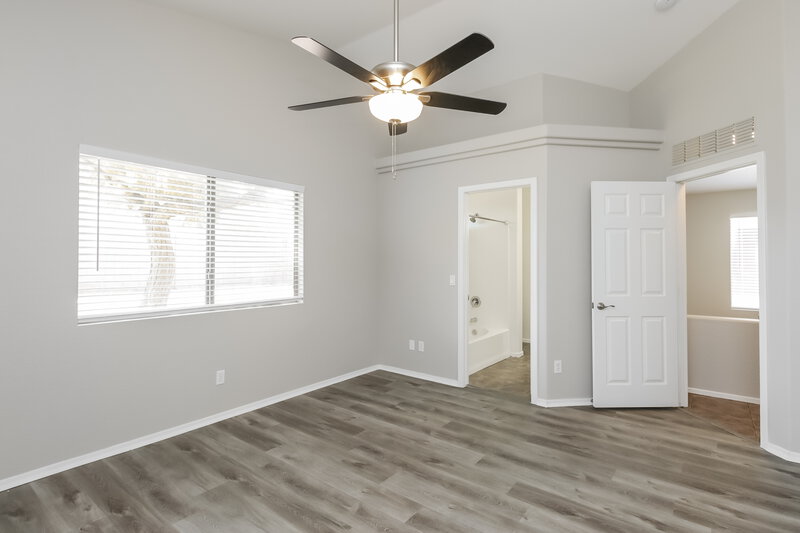 2,115/Mo, 2325 W Silver Creek Ln Queen Creek, AZ 85142 Master Bedroom View 2