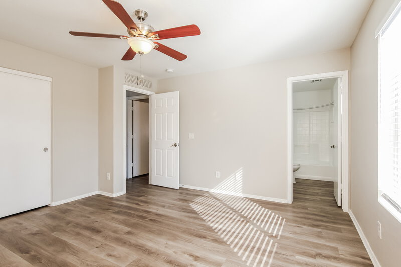 1,835/Mo, 16015 W Sierra St Goodyear, AZ 85338 Main Bedroom View 2