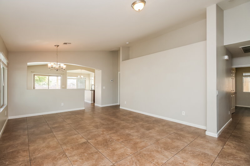 1,815/Mo, 501 S 112th Dr Avondale, AZ 85323 Living Room View 2