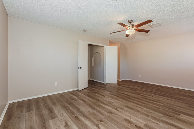 2,235/Mo, 4527 E Hampton Ave (2) Mesa, AZ 85206 Main Bedroom View 2