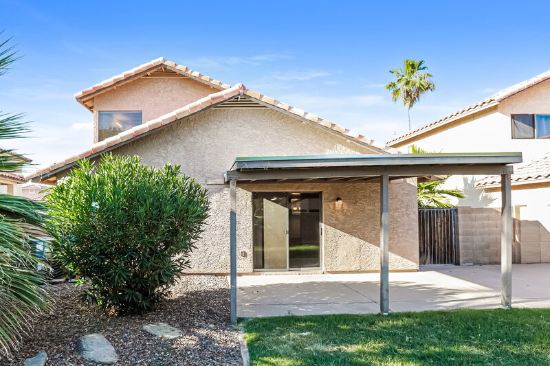2,235/Mo, 4527 E Hampton Ave (2) Mesa, AZ 85206 Rear View