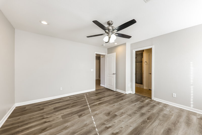 2,070/Mo, 12249 W Larkspur Rd El Mirage, AZ 85335 Main Bedroom View 2