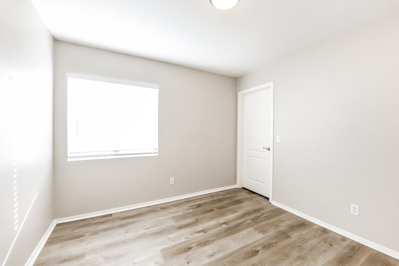 2,070/Mo, 12249 W Larkspur Rd El Mirage, AZ 85335 Bedroom View