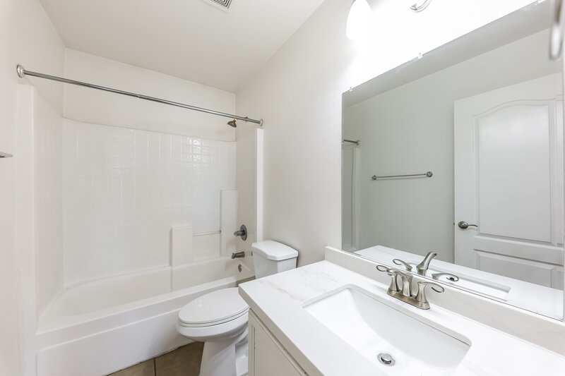 2,070/Mo, 12249 W Larkspur Rd El Mirage, AZ 85335 Bathroom View