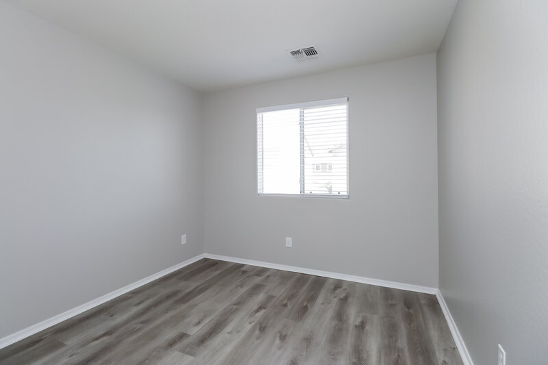 1,730/Mo, 3728 S 54th Gln Phoenix, AZ 85043 Bedroom View 2
