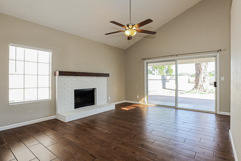 1,990/Mo, 3134 E McKellips Rd #11 Mesa, AZ 85213 Living Room View