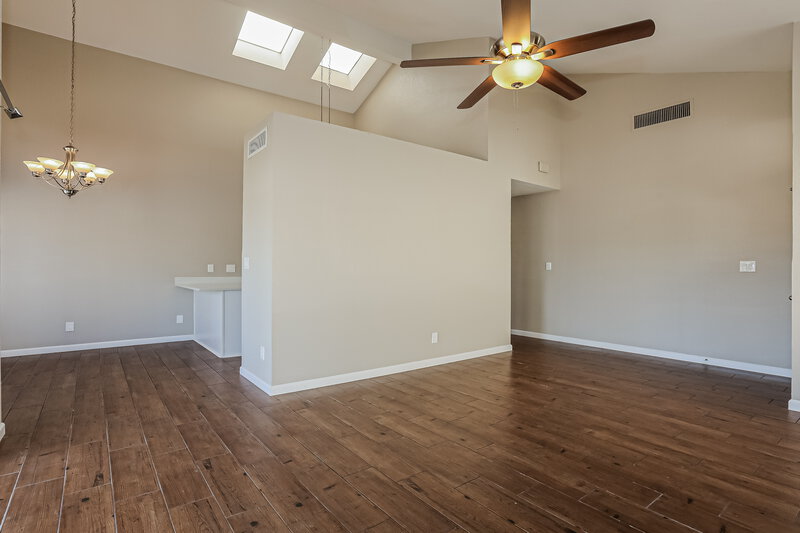 1,990/Mo, 3134 E McKellips Rd #11 Mesa, AZ 85213 Living Room View 2