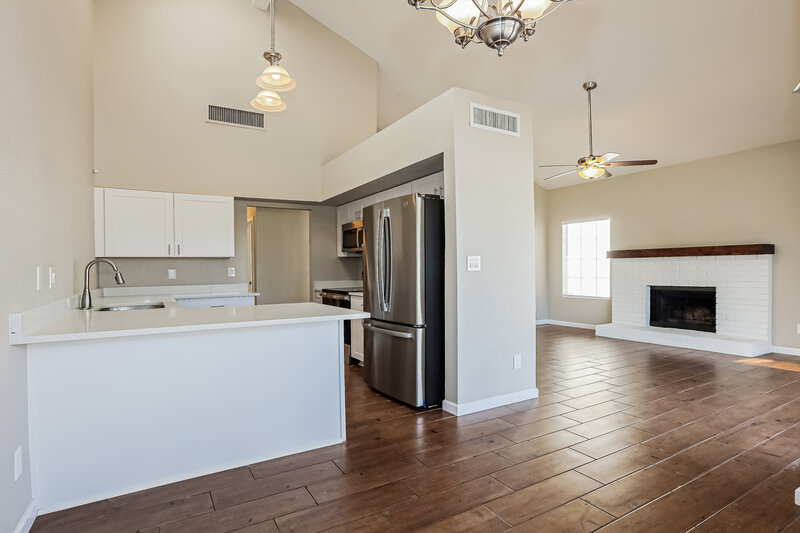 1,990/Mo, 3134 E McKellips Rd #11 Mesa, AZ 85213 Dining Room View 2