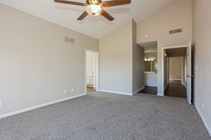 1,990/Mo, 3134 E McKellips Rd #11 Mesa, AZ 85213 Main Bedroom View 2