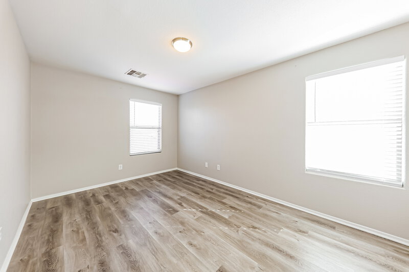 2,040/Mo, 973 E Doris St Avondale, AZ 85323 Bedroom View 2