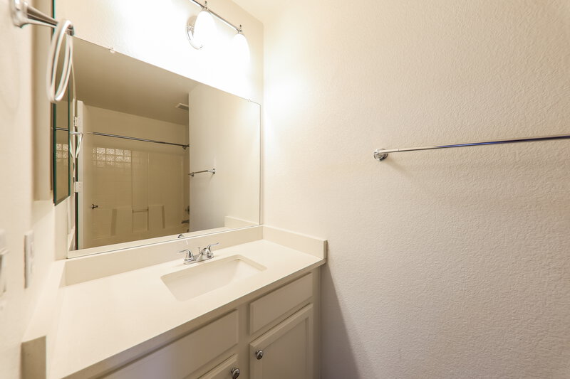 2,195/Mo, 12830 W Via Camille El Mirage, AZ 85335 Bathroom View