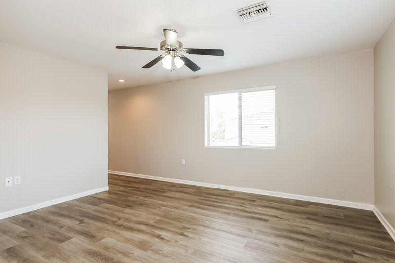 2,255/Mo, 8216 S 6th Ln Phoenix, AZ 85041 Main Bedroom View