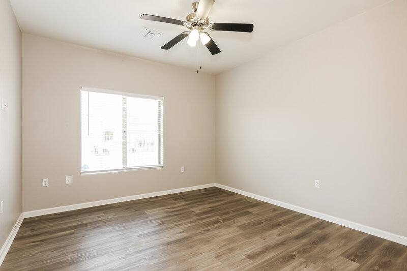2,255/Mo, 8216 S 6th Ln Phoenix, AZ 85041 Bedroom View