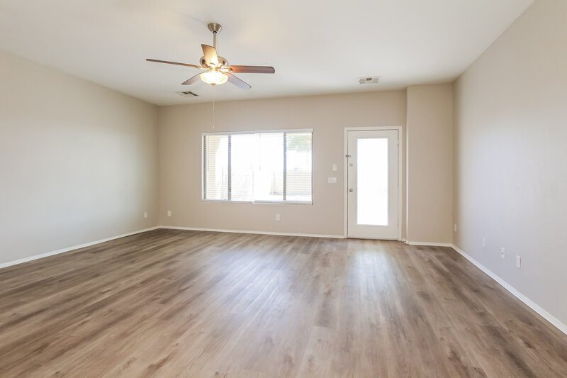 2,195/Mo, 4723 S 99th Dr Tolleson, AZ 85353 Living Room View