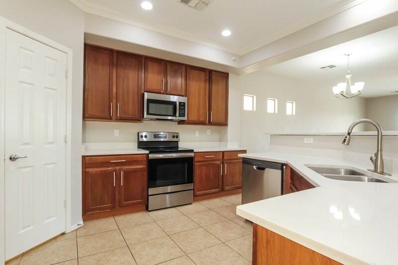 2,195/Mo, 4723 S 99th Dr Tolleson, AZ 85353 Kitchen View 2