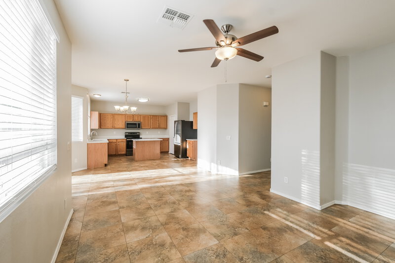1,870/Mo, 2522 S 90th Gln Tolleson, AZ 85353 Living Room View