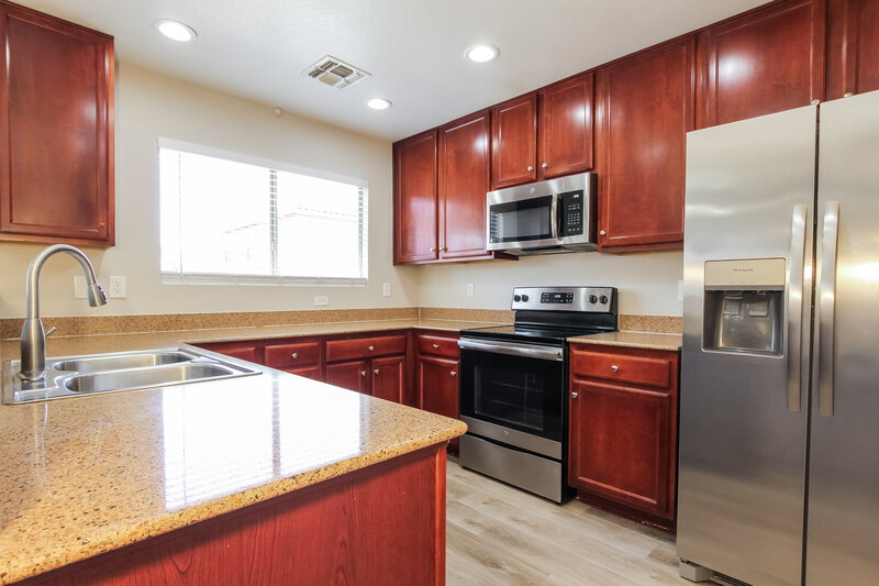 2,220/Mo, 16919 W Marshall Ln Surprise, AZ 85388 Kitchen View