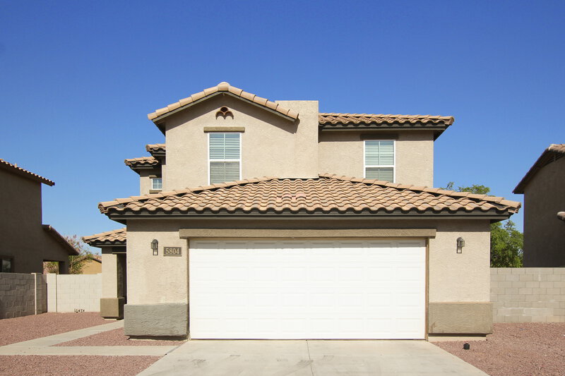 2,120/Mo, 5804 S 10th Dr Phoenix, AZ 85041 External View