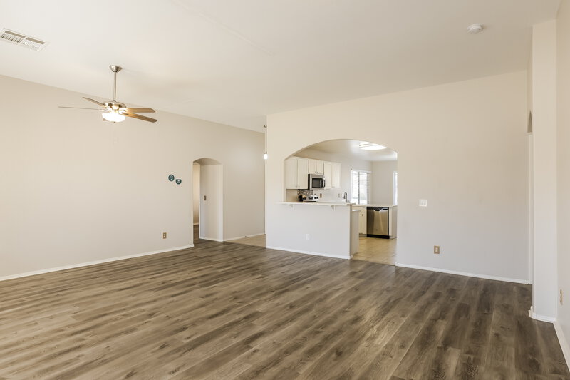 1,975/Mo, 14411 N 149th Dr Surprise, AZ 85379 Living Room View