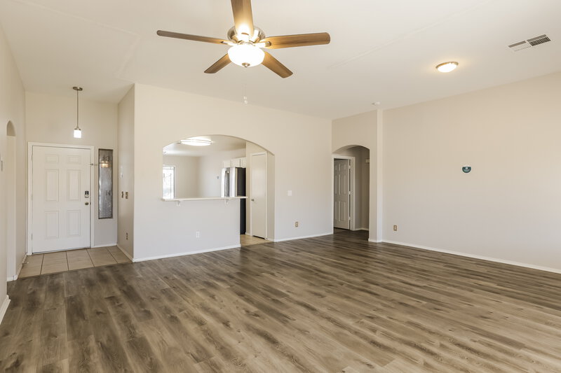 1,975/Mo, 14411 N 149th Dr Surprise, AZ 85379 Living Room View 2