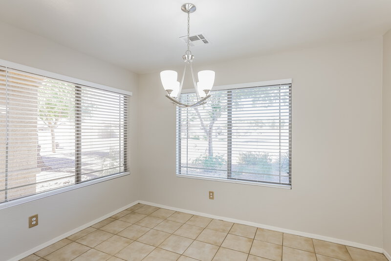 1,975/Mo, 14411 N 149th Dr Surprise, AZ 85379 Dining Room View