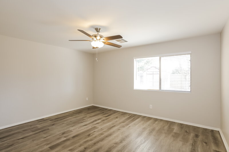 1,975/Mo, 14411 N 149th Dr Surprise, AZ 85379 Main Bedroom View