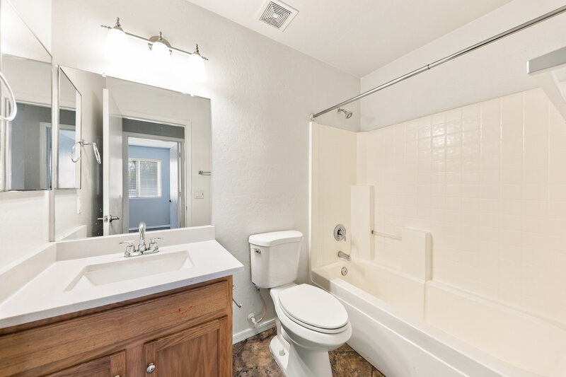 2,005/Mo, 12501 W Mandalay Ln El Mirage, AZ 85335 Bathroom View