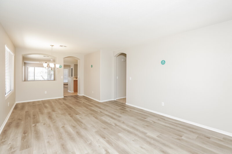 2,145/Mo, 2013 N 108th Dr Avondale, AZ 85392 Living Room View