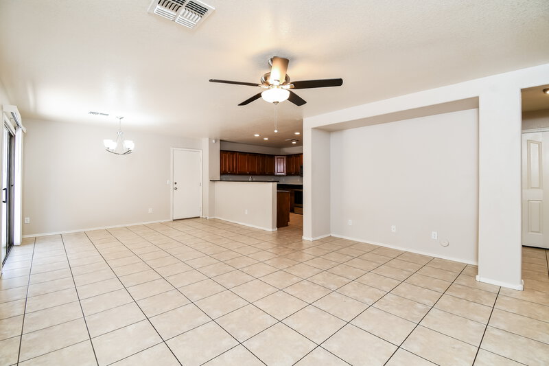 2,345/Mo, 5819 E Harmony Avenue Mesa, AZ 85206 Living Room View 2