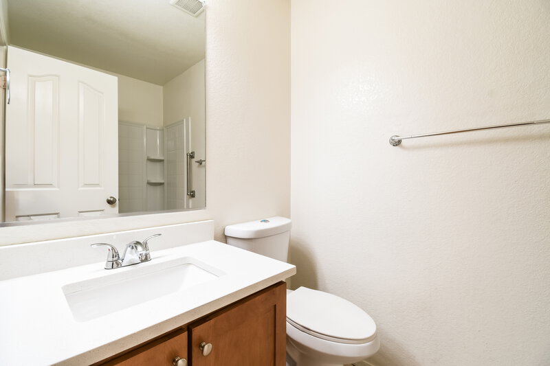 2,345/Mo, 5819 E Harmony Avenue Mesa, AZ 85206 Bathroom View