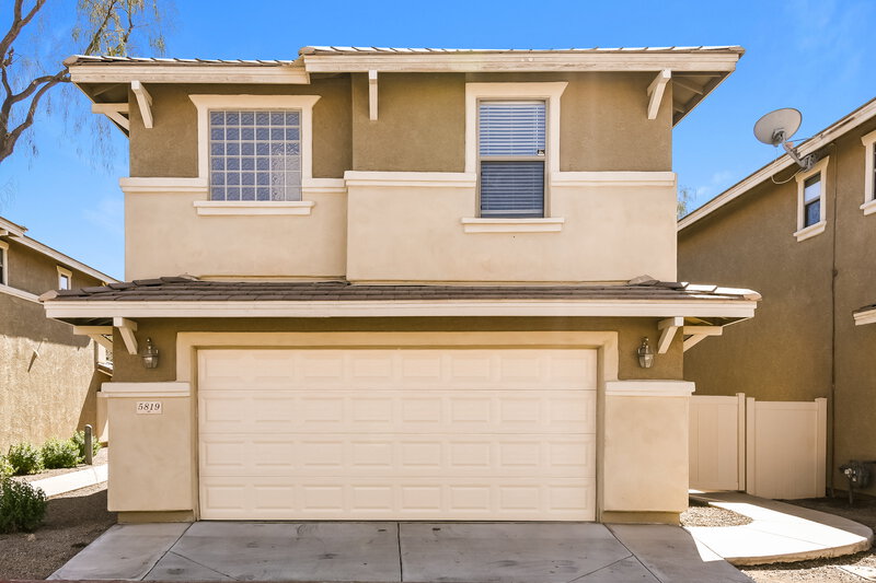 2,345/Mo, 5819 E Harmony Avenue Mesa, AZ 85206 Rear View 2