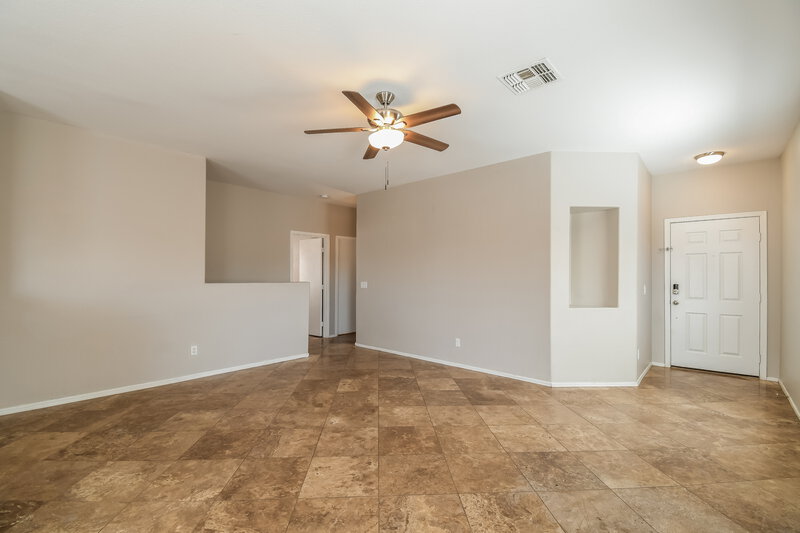 1,605/Mo, 1847 E Denim Trl San Tan Valley, AZ 85143 Living Room View 2
