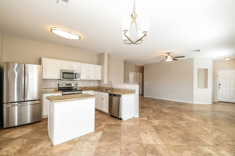 1,605/Mo, 1847 E Denim Trl San Tan Valley, AZ 85143 Dining Room View 2