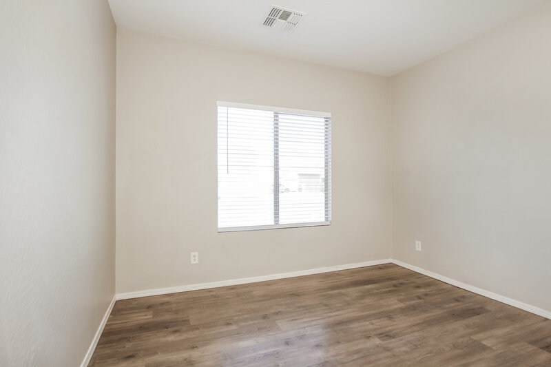 1,790/Mo, 13275 N Primrose St El Mirage, AZ 85335 Bedroom View