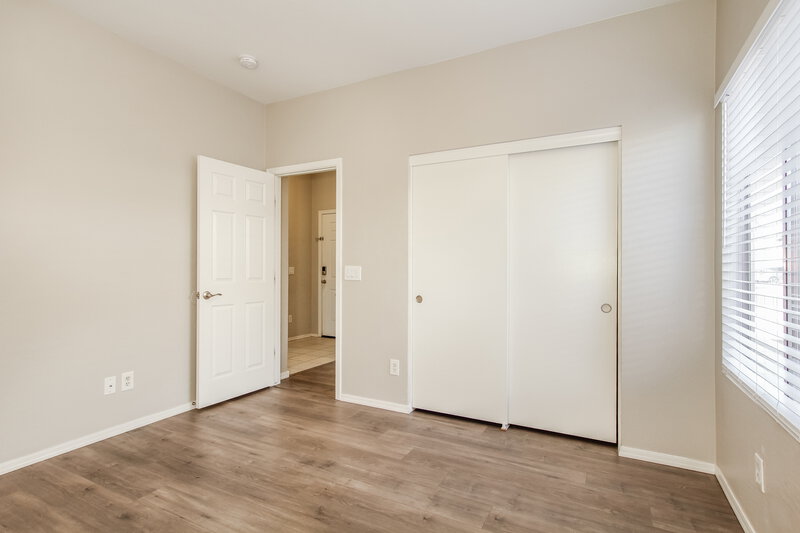1,790/Mo, 13275 N Primrose St El Mirage, AZ 85335 Bedroom View 4