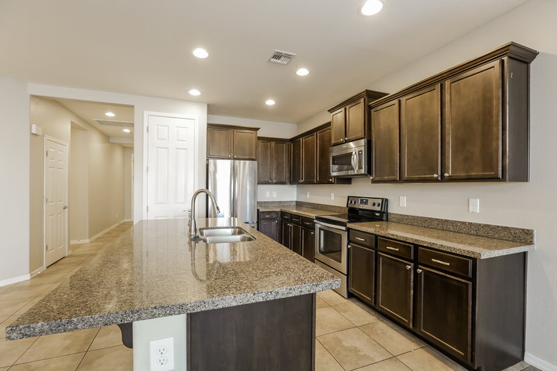 2,130/Mo, 3882 E Alamo St San Tan Valley, AZ 85140 Kitchen View