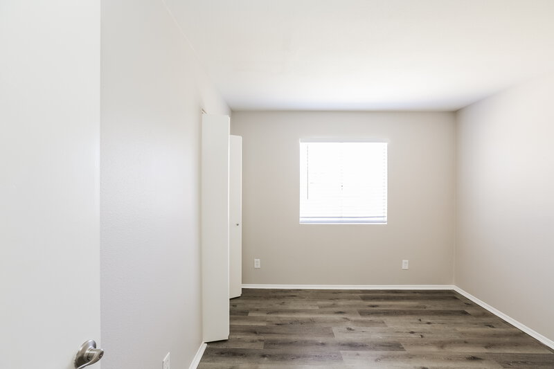 2,080/Mo, 18210 N 29th Ave Phoenix, AZ 85053 Bedroom View