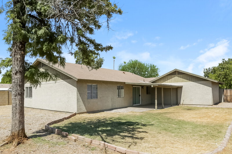 2,080/Mo, 18210 N 29th Ave Phoenix, AZ 85053 Rear View