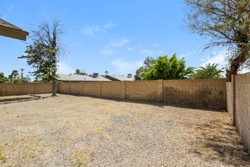 2,080/Mo, 18210 N 29th Ave Phoenix, AZ 85053 Rear View 2