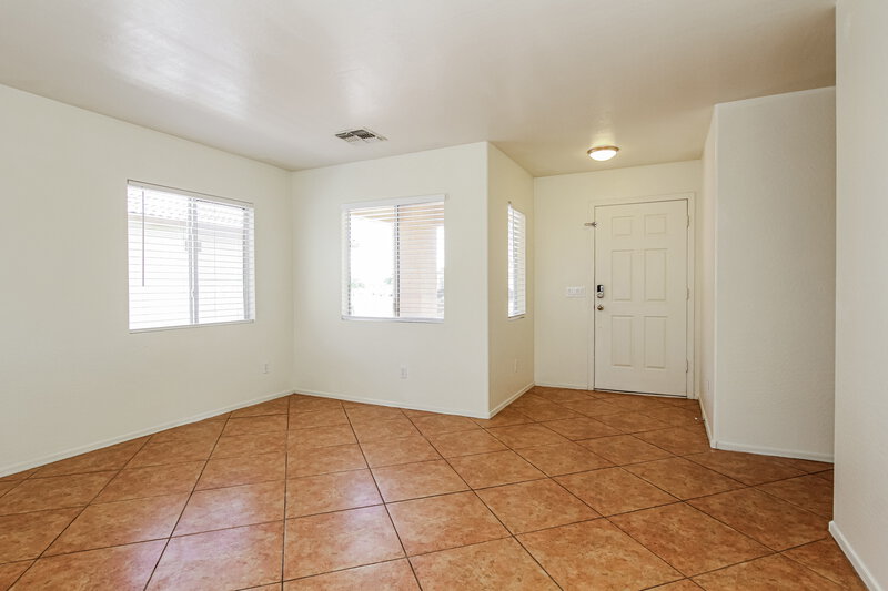 2,085/Mo, 6010 W Encinas Ln Phoenix, AZ 85043 Misc View