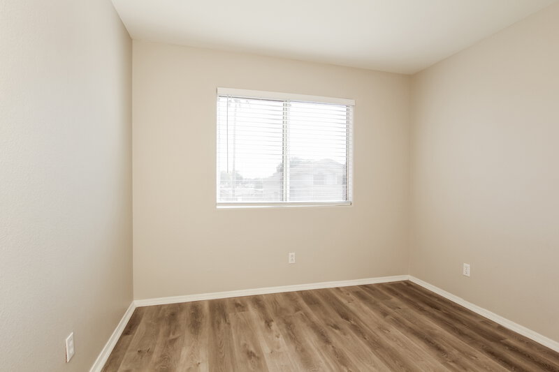 2,210/Mo, 1012 N Blackstone Dr Chandler, AZ 85224 Bedroom View 2