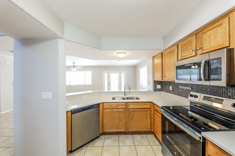 2,090/Mo, 17263 W Durango St Goodyear, AZ 85338 Kitchen View 2